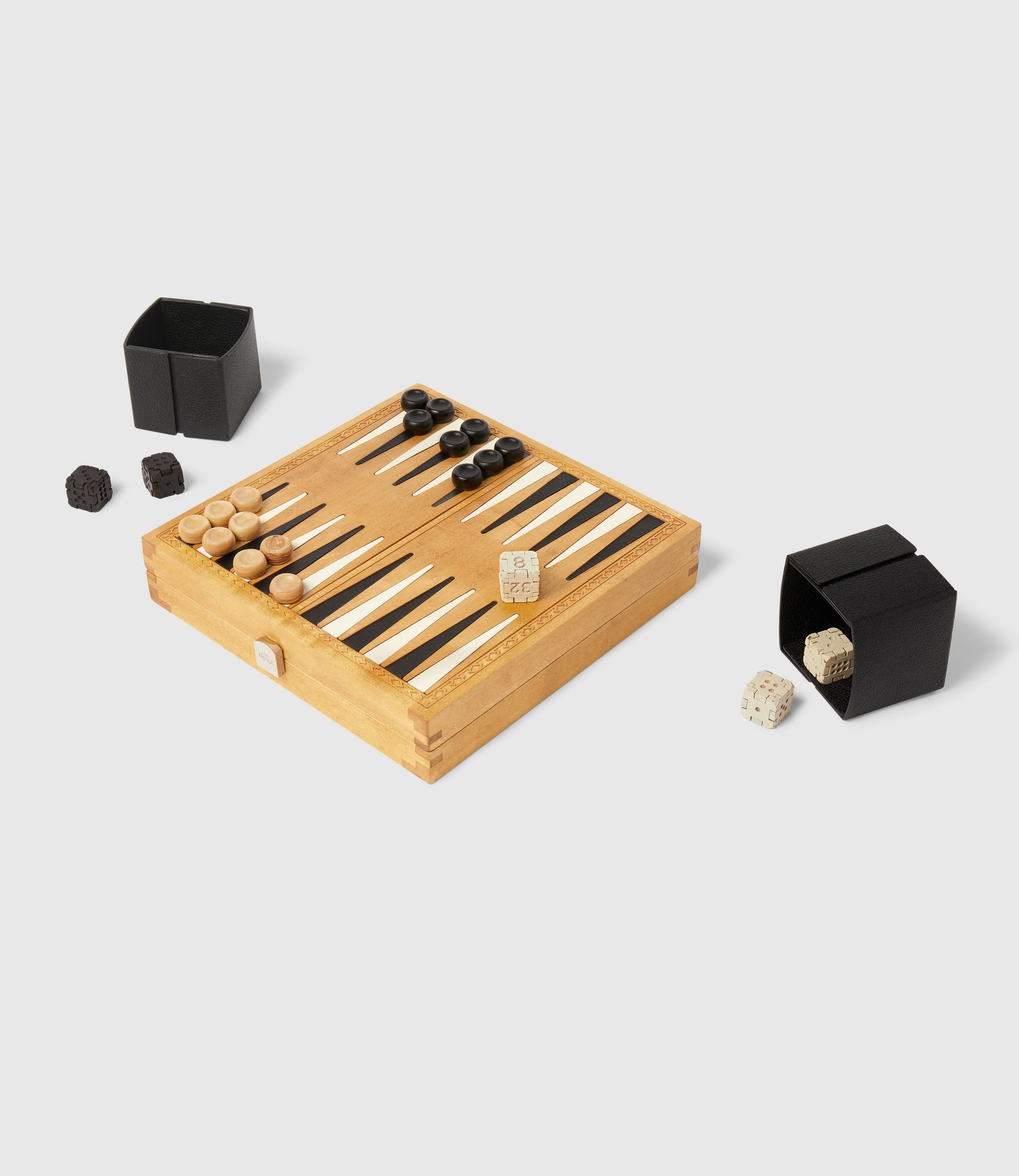 Metier - Travel Chess and Backgammon Set in Buffalo and Smooth Calfskin Leather, Olive and Ebony Wood - Image 2