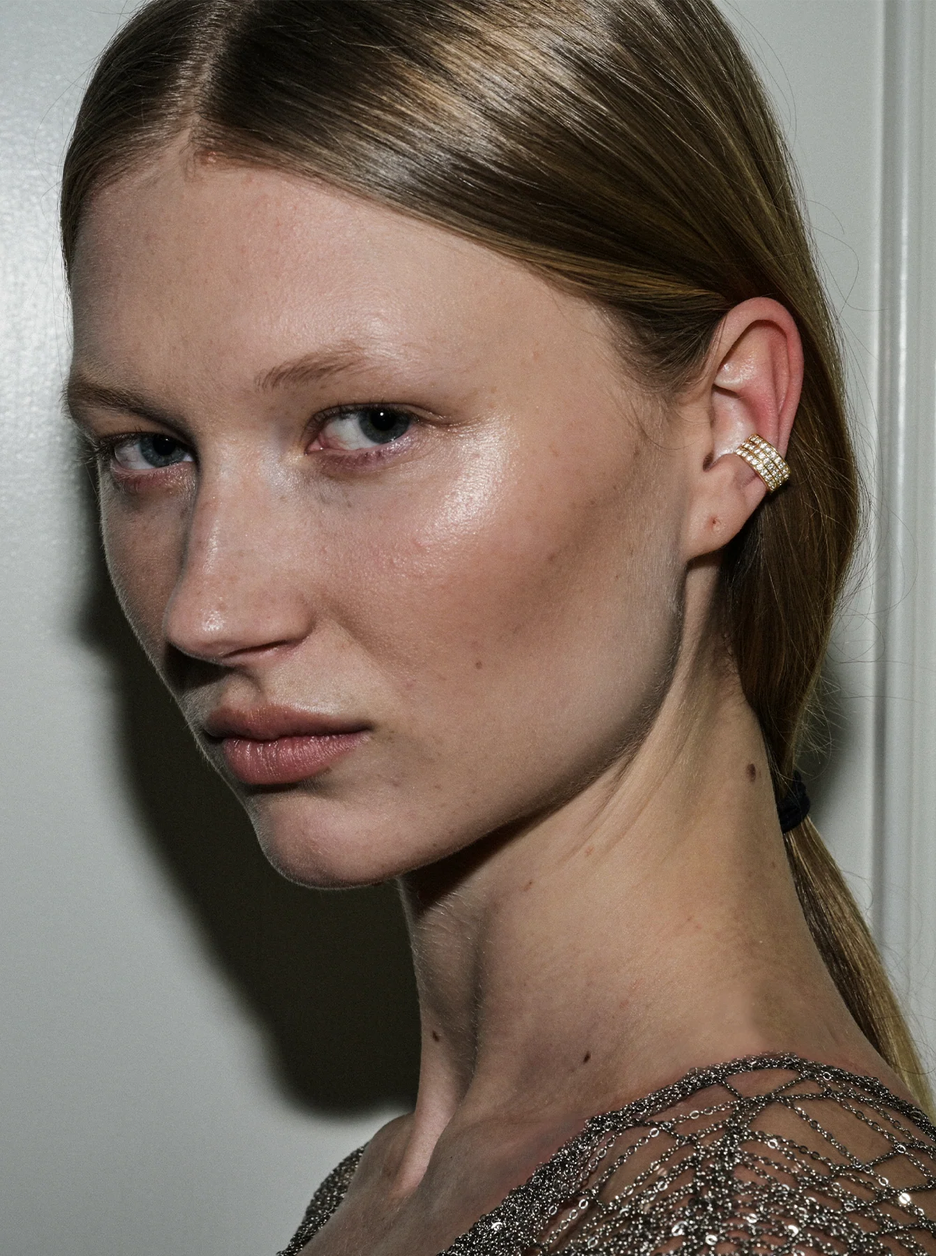 Dorsey - TRIPLE ROW LAB WHITE SAPPHIRE EAR CUFF, SILVER - Image 2
