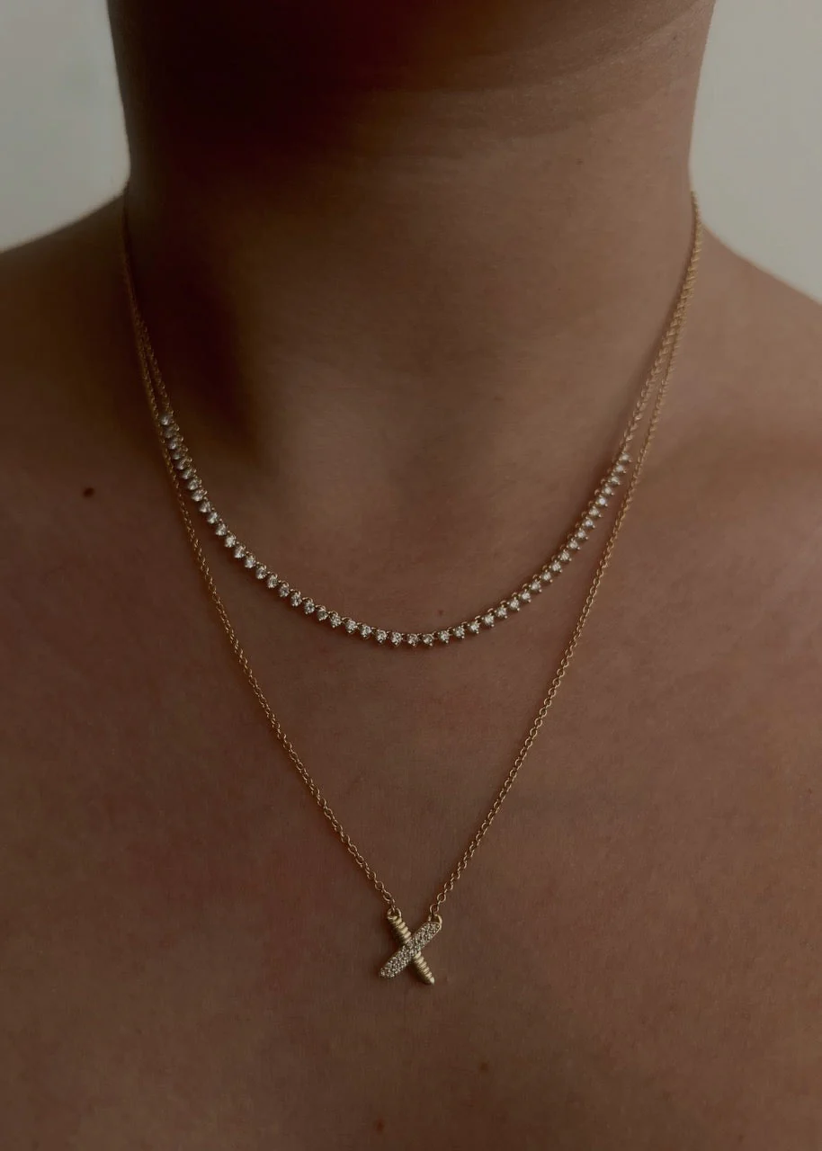 Kinn - Two Toned Eternal Bond X Diamond Necklace - Image 2