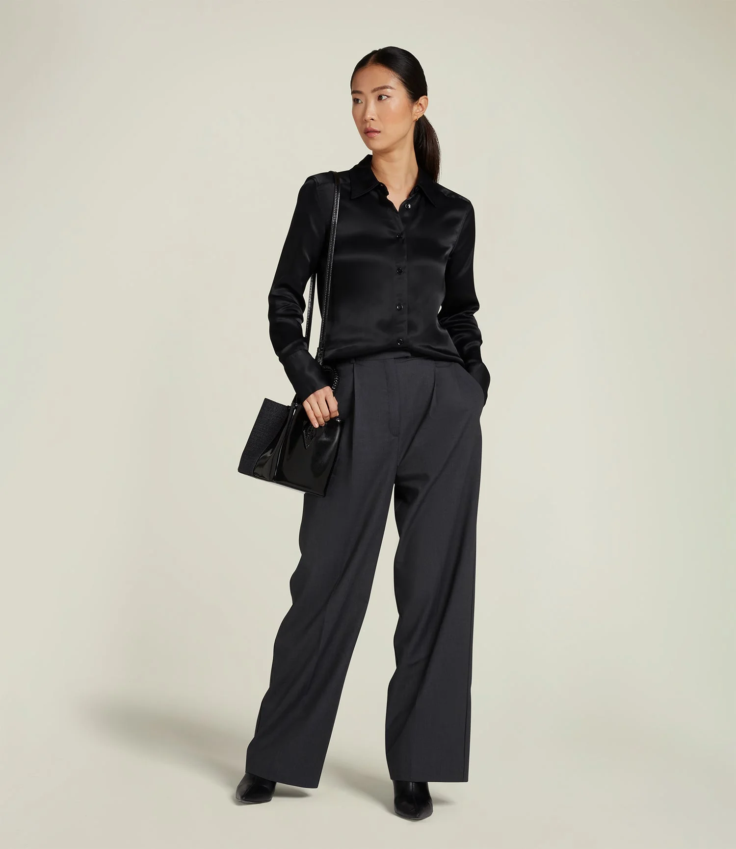 Metier - Vérité Mini Bouclé Black with Glossy Calfskin Black - Image 5