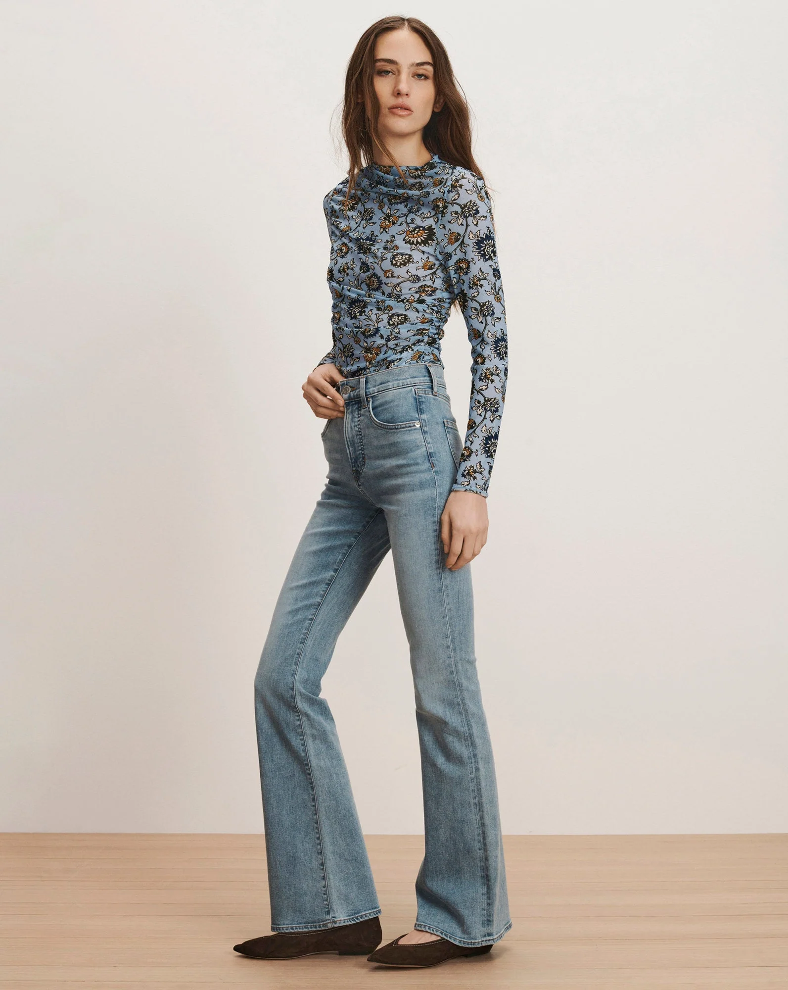 Veronica Beard - Beverly Skinny - Flare Jean - Image 3