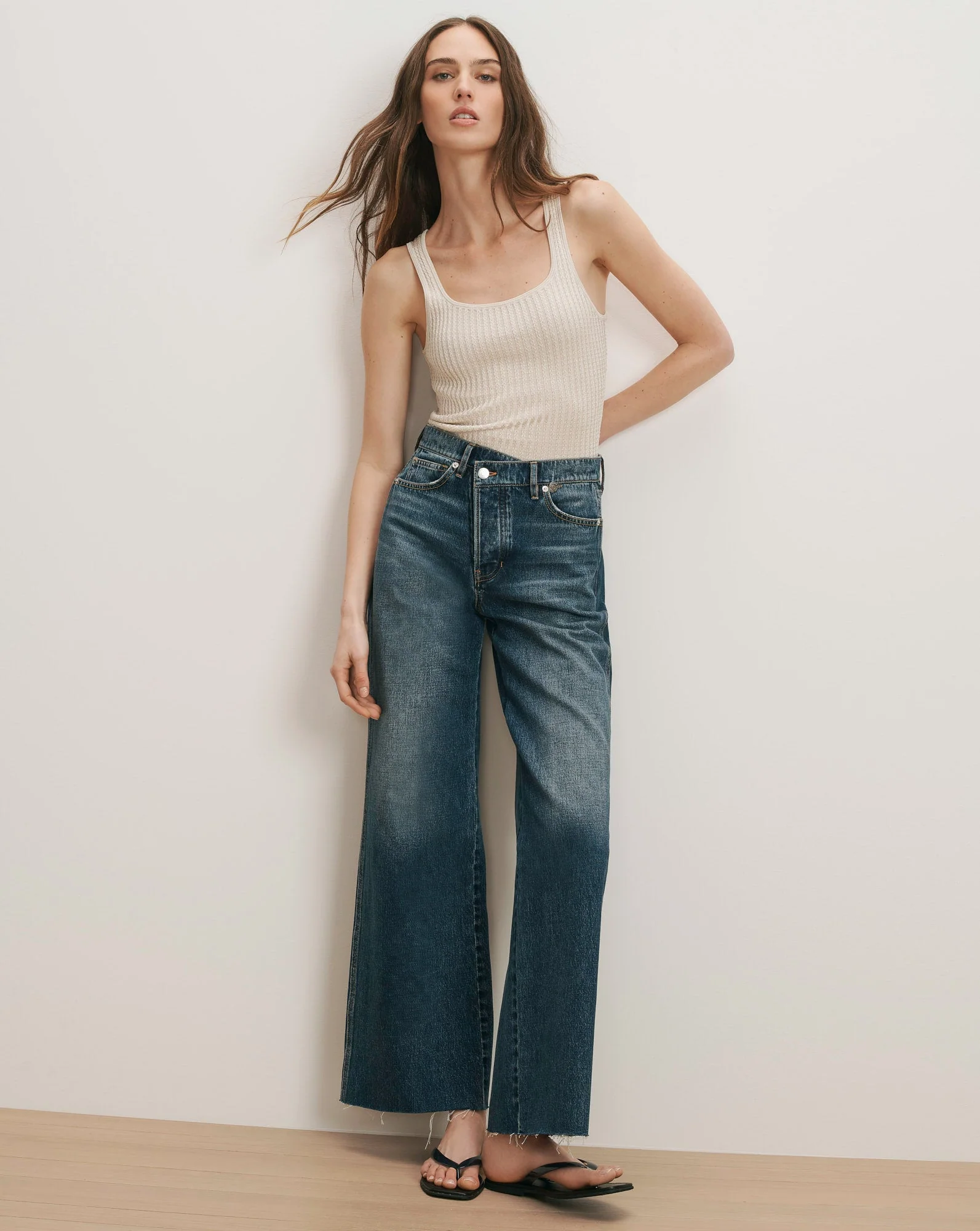 Veronica Beard - Taylor Crossover - Waistband Wide - Leg Jean