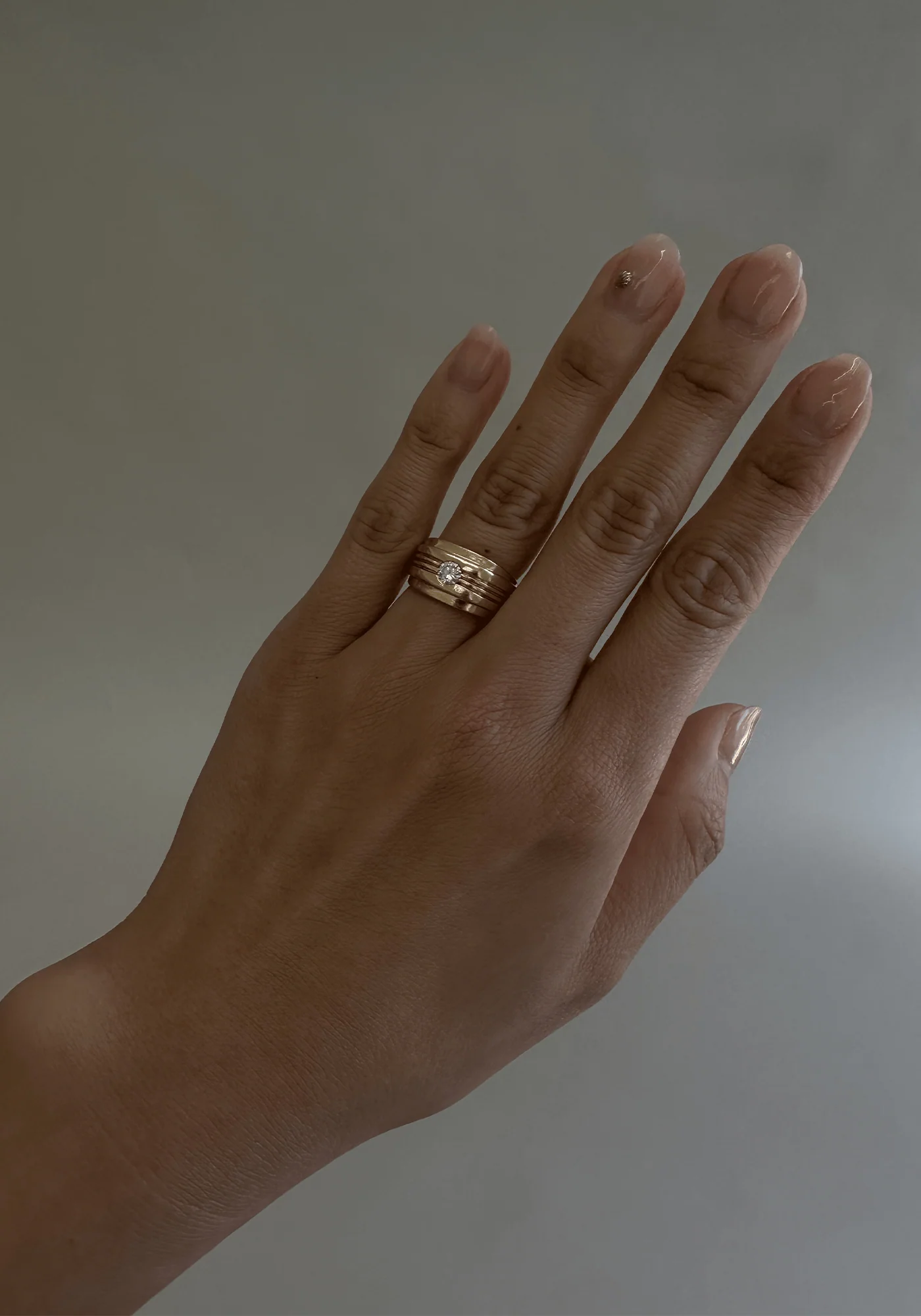 Kinn - Vintage 14k Ridge Diamond Ring