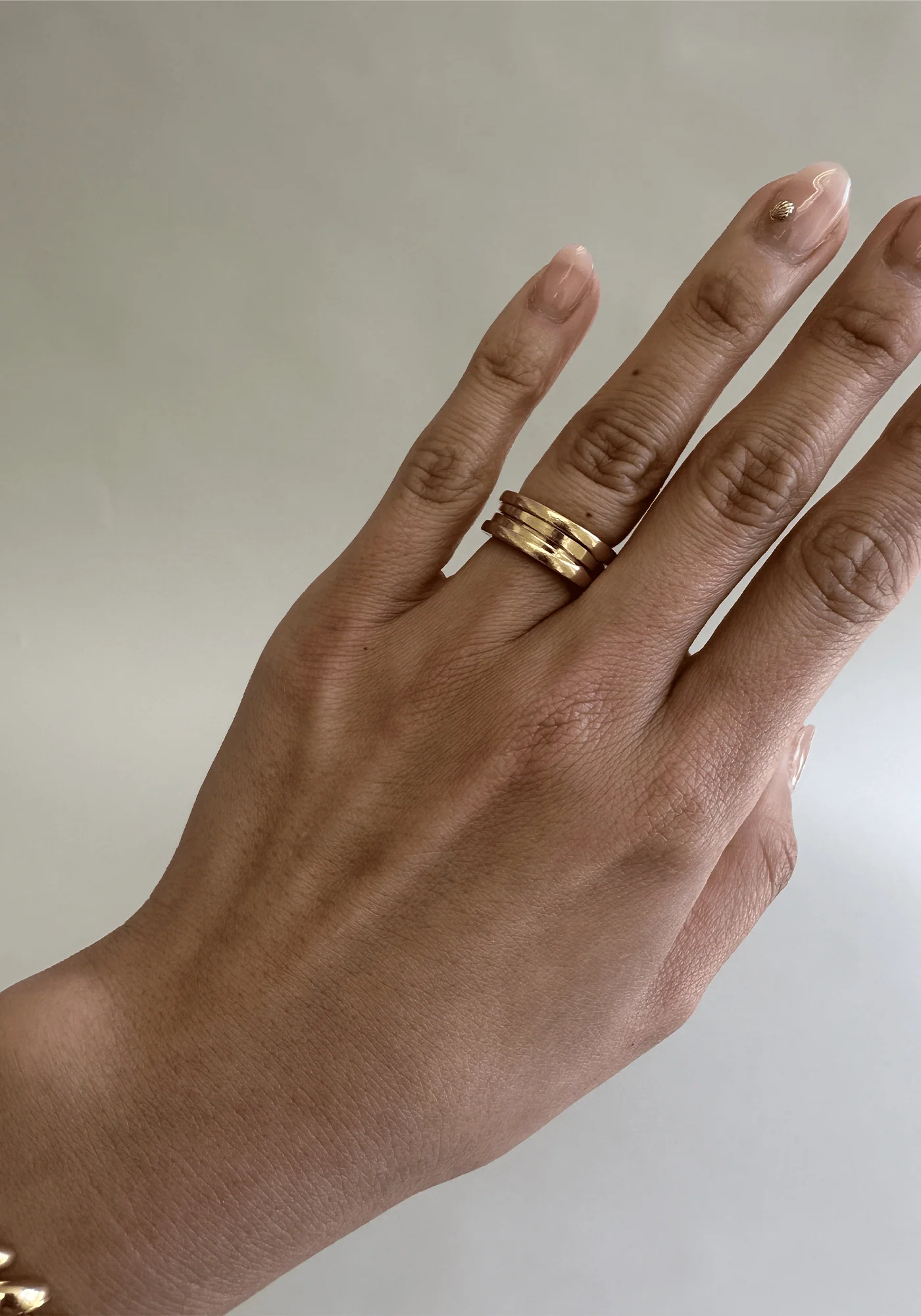 Kinn - Vintage Bulgari 18k Slider Gold Ring - Image 2