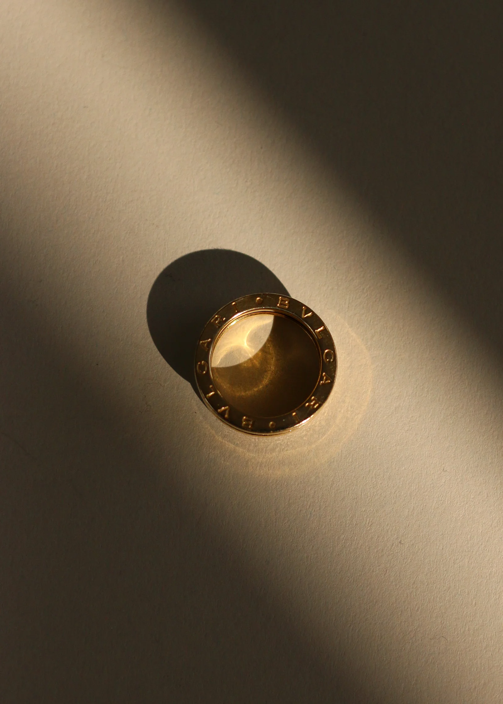 Kinn - Vintage Bulgari 18k Slider Gold Ring - Image 4