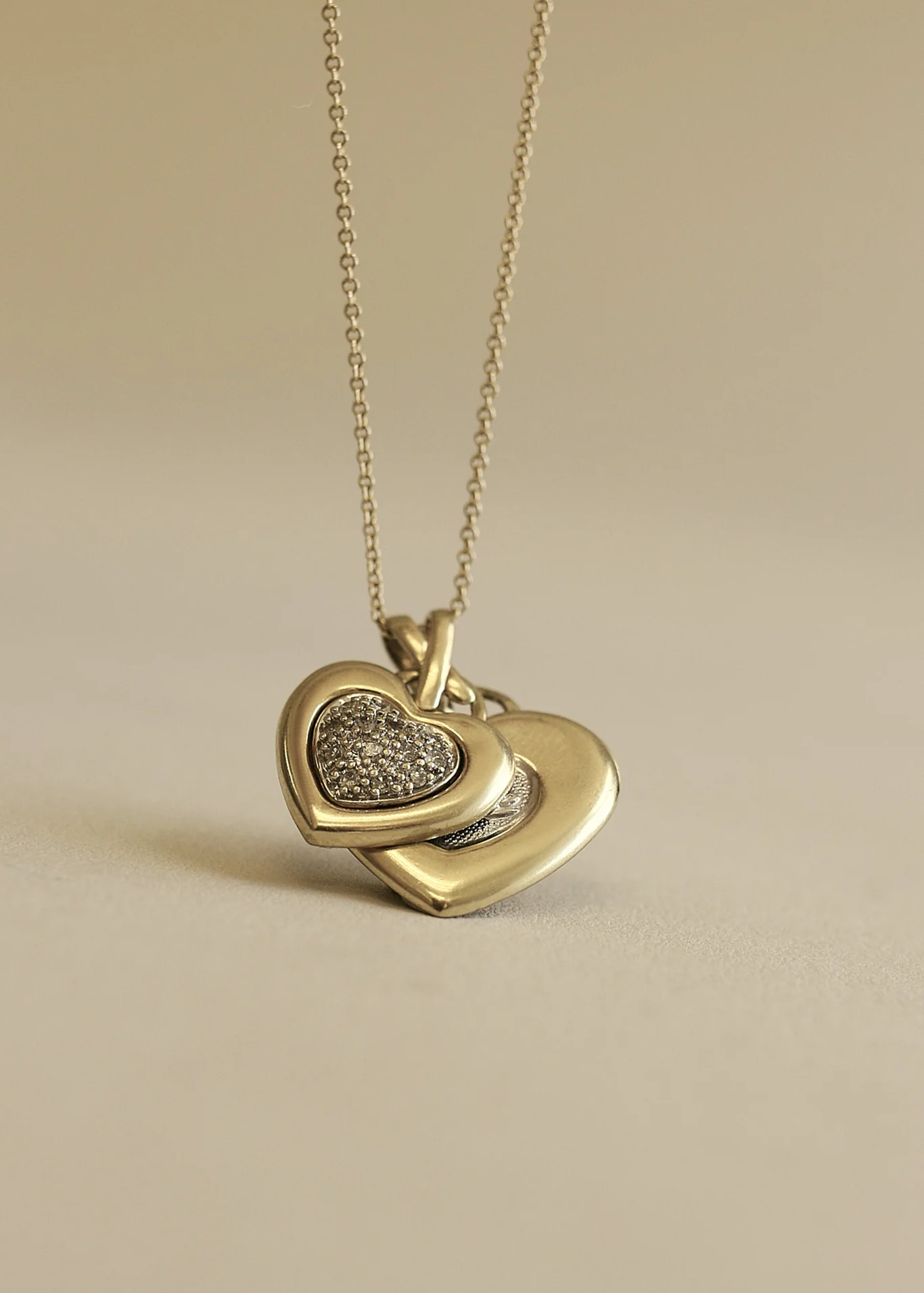 Kinn - Vintage Diamond Double Heart Pendant 10K - Image 4