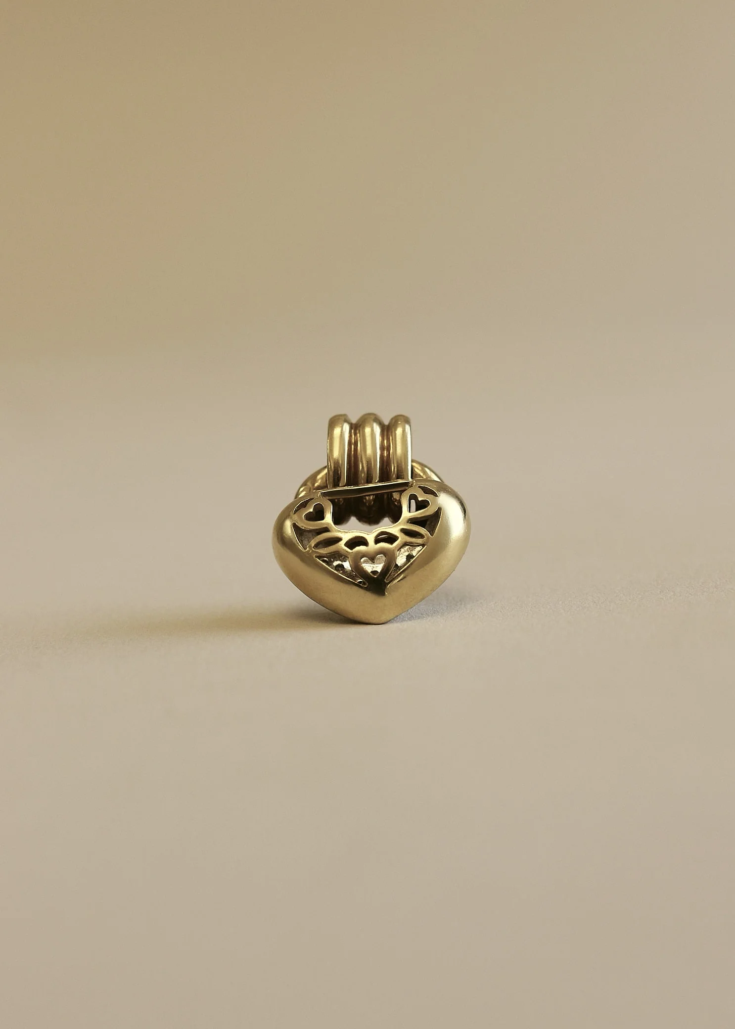 Kinn - Vintage Heart Bold Pavé Pendant 18K - Image 2