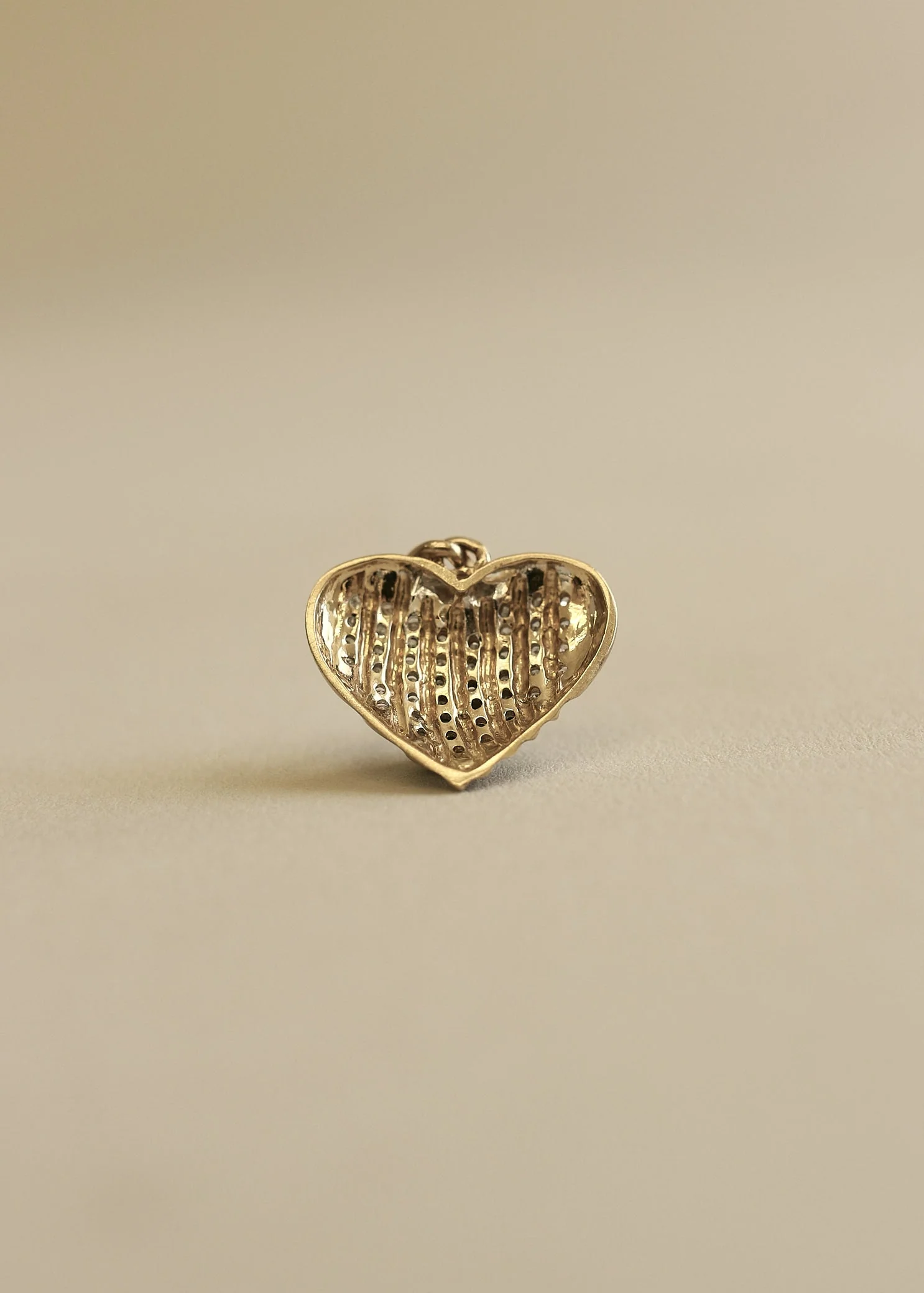 Kinn - Vintage Heart Line Diamond Pendant 10K - Image 3
