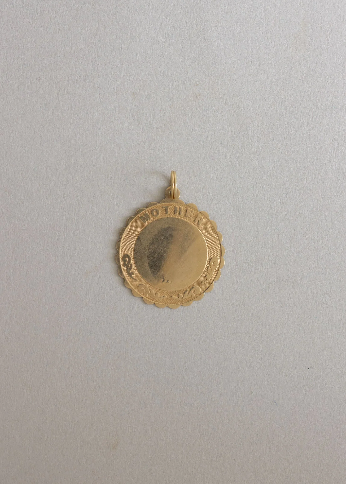 Kinn - Vintage Mother Coin Pendant