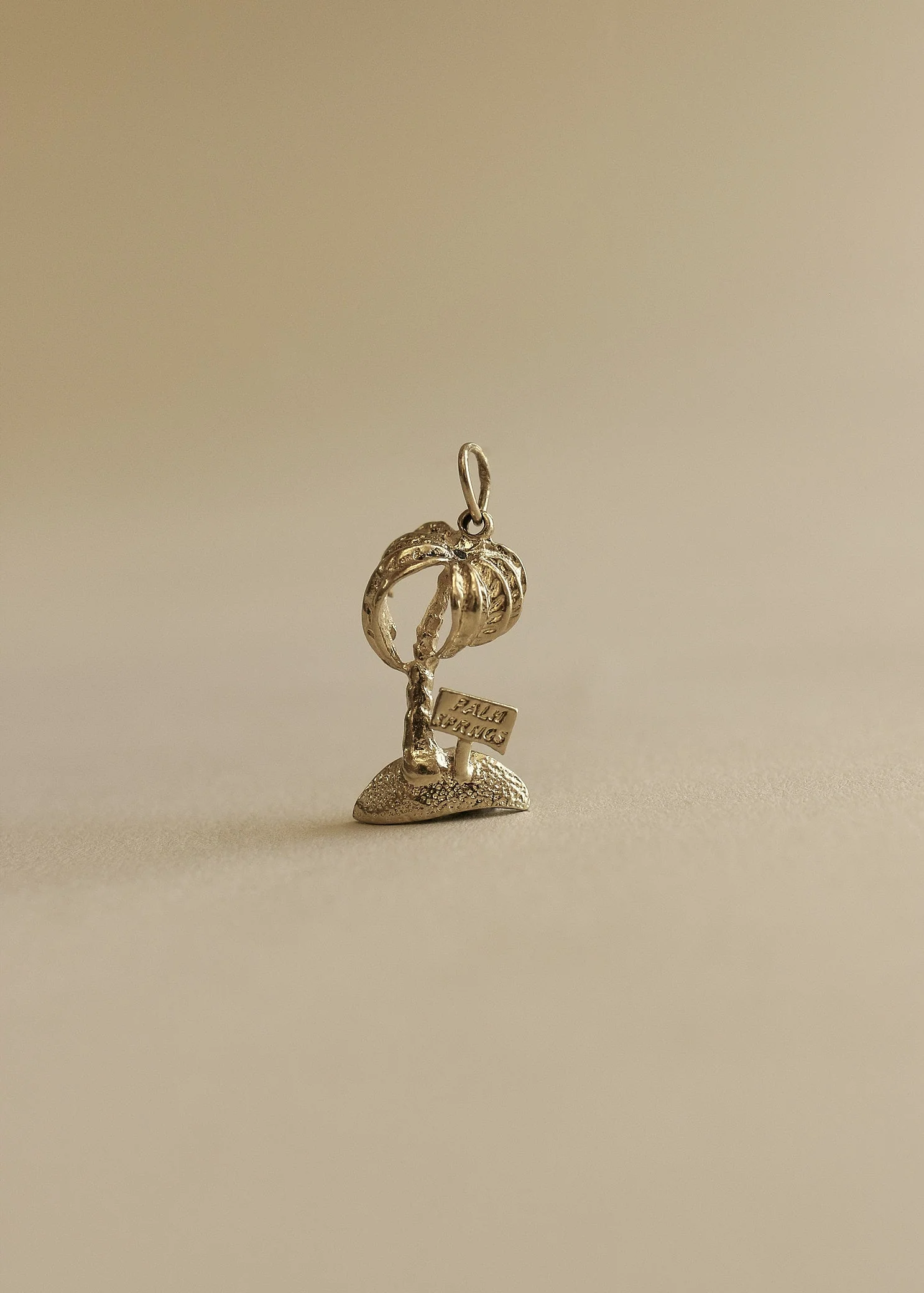 Kinn - Vintage Palm Tree Pendant 14k - Image 3