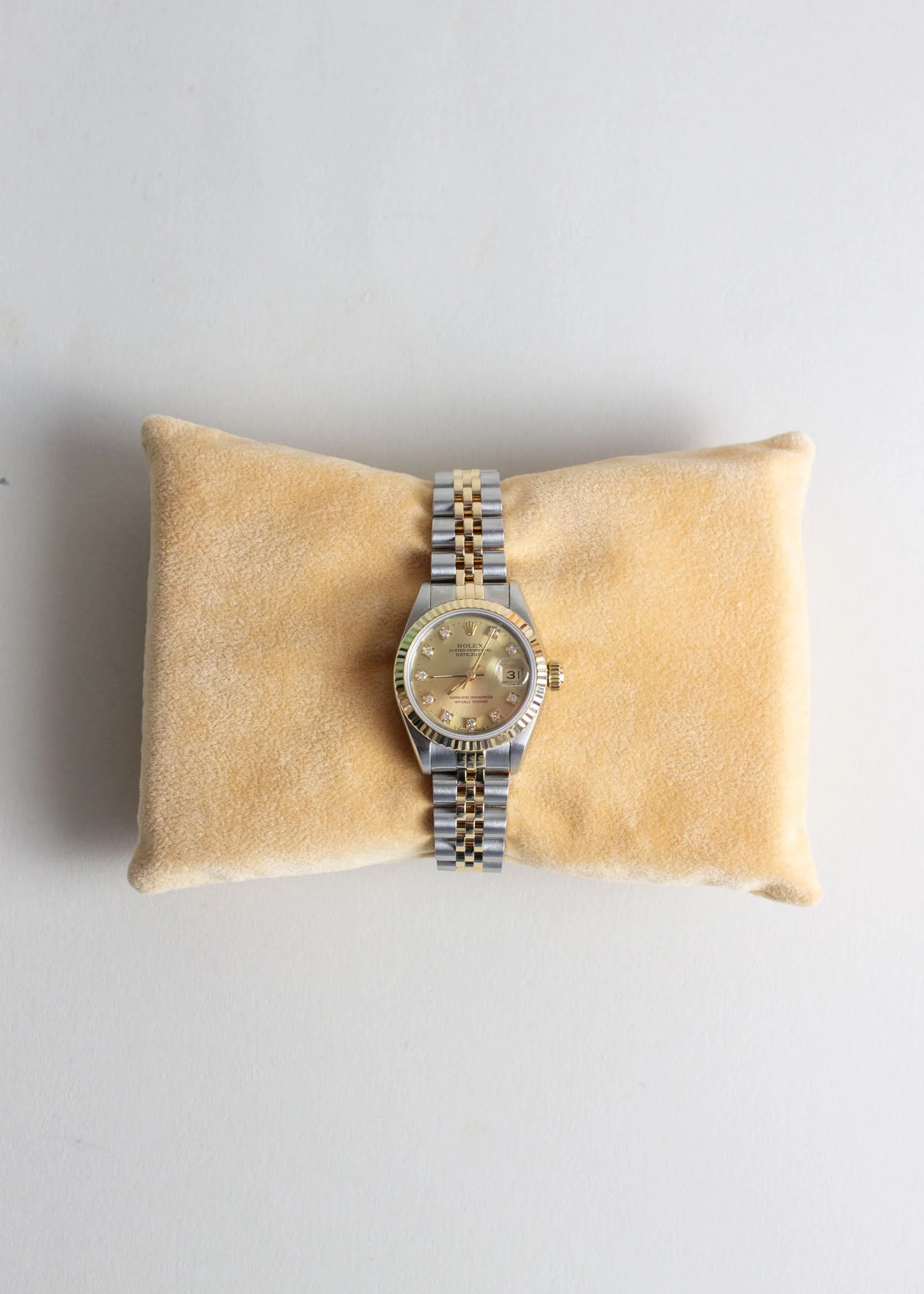Kinn - Vintage Rolex Datejust 69173 Diamond Champagne Dial Ladies Watch