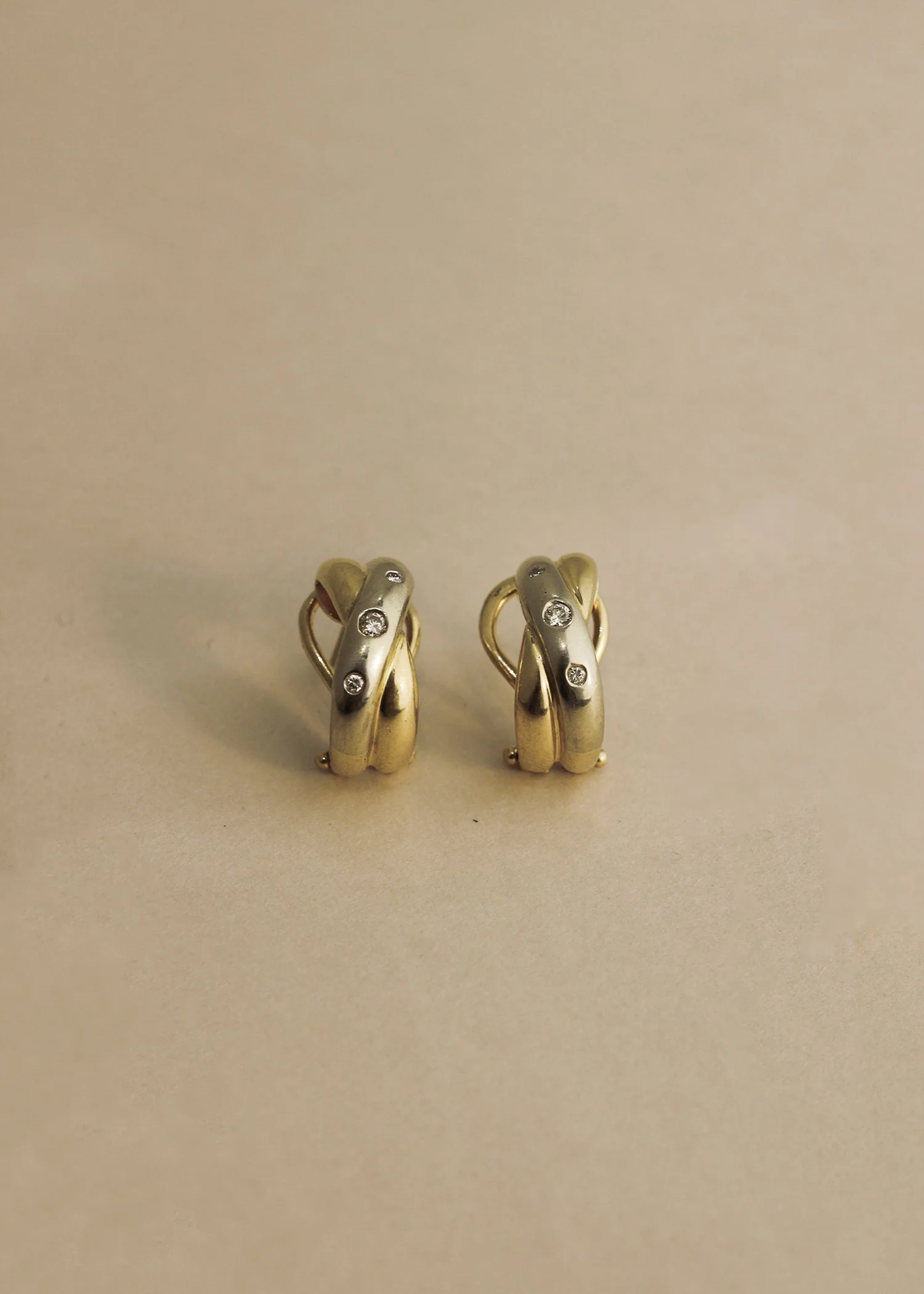 Kinn - Vintage Two Tone Twist Diamond Earrings