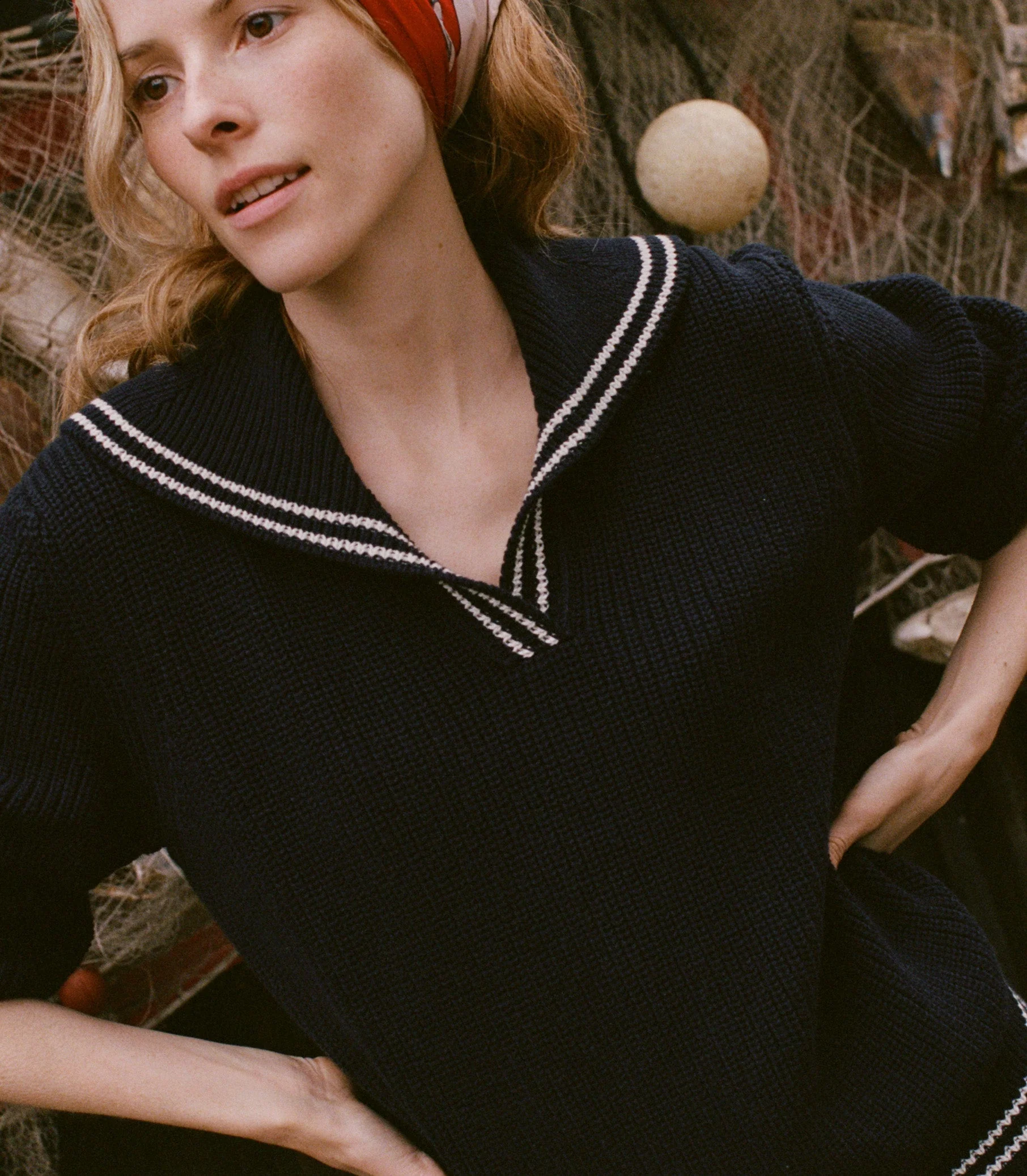 DÔEN - VOYAGE SWEATER -- DEEP NAVY - Image 2