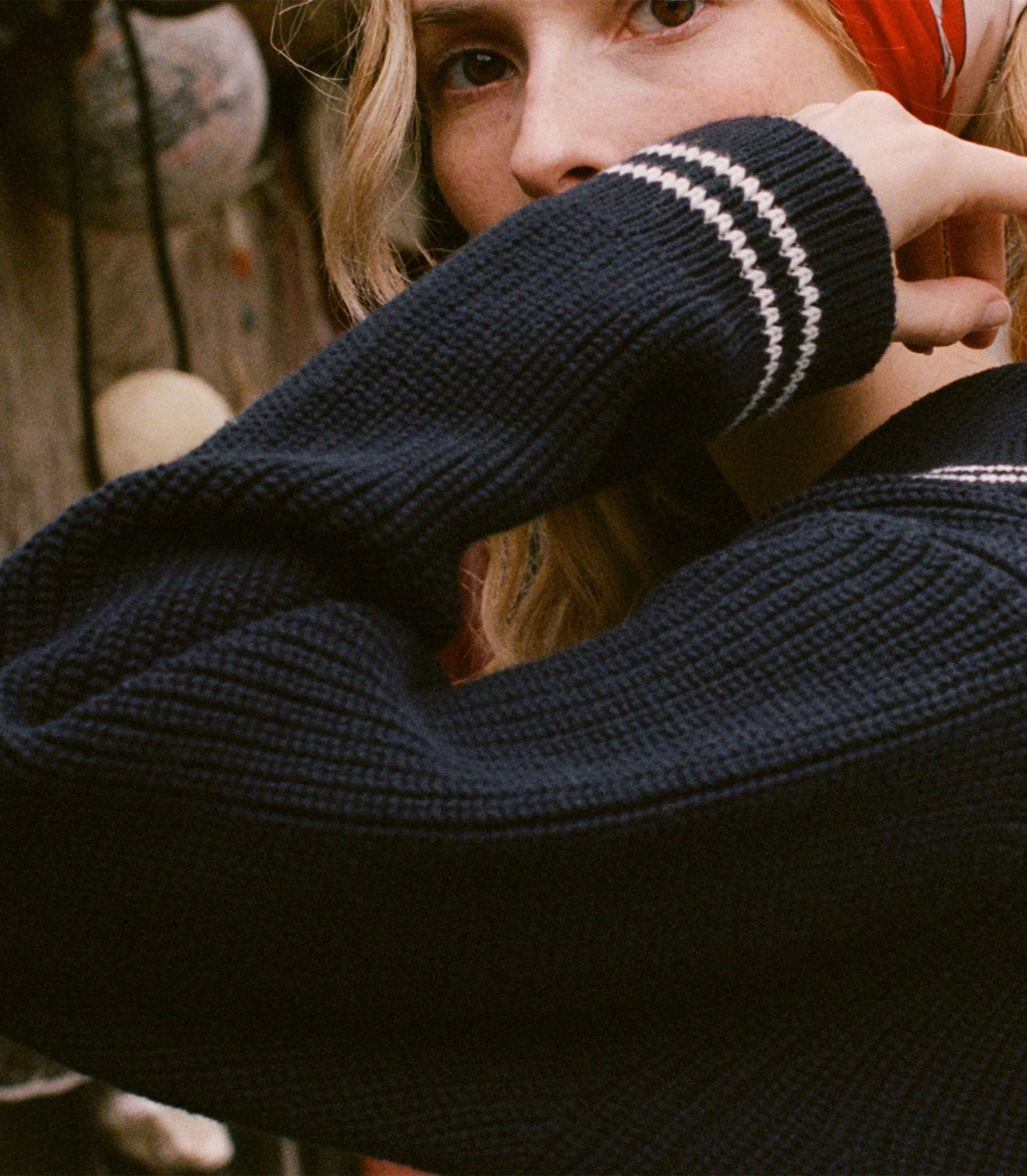 DÔEN - VOYAGE SWEATER -- DEEP NAVY - Image 6