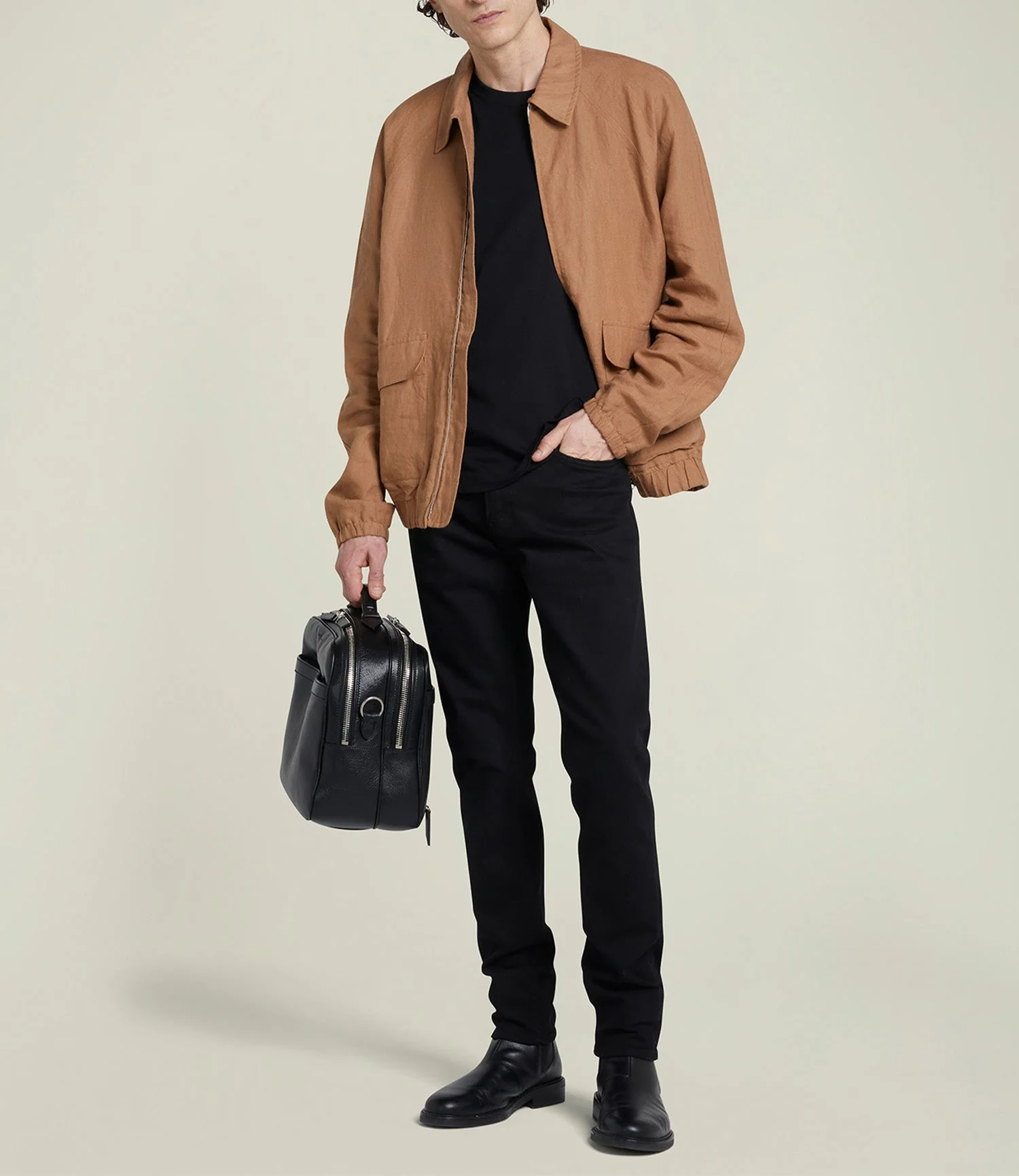 Metier - Wanderer Messenger Elvis Black - Image 5