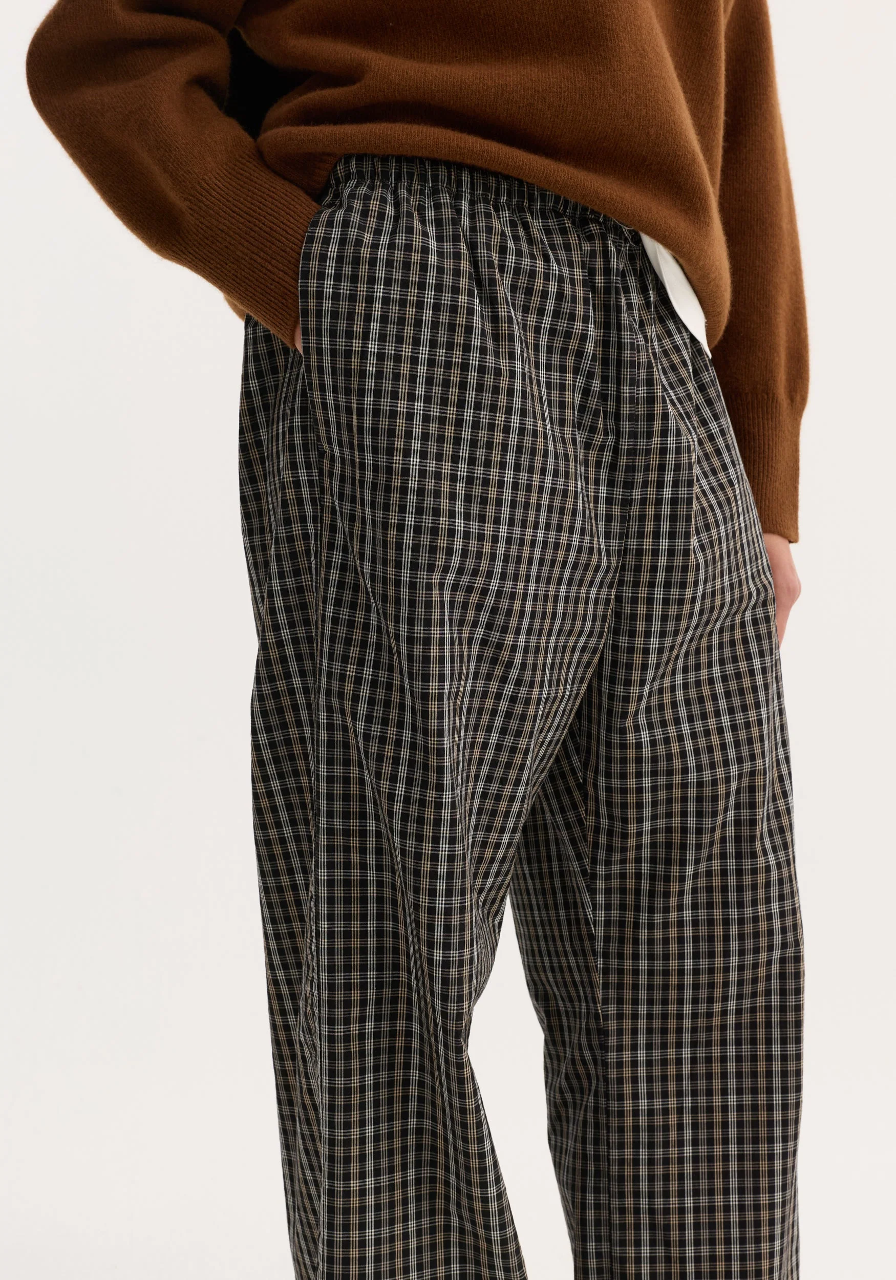 ROHE - Relaxed fit trousers | black / brown check - Image 4