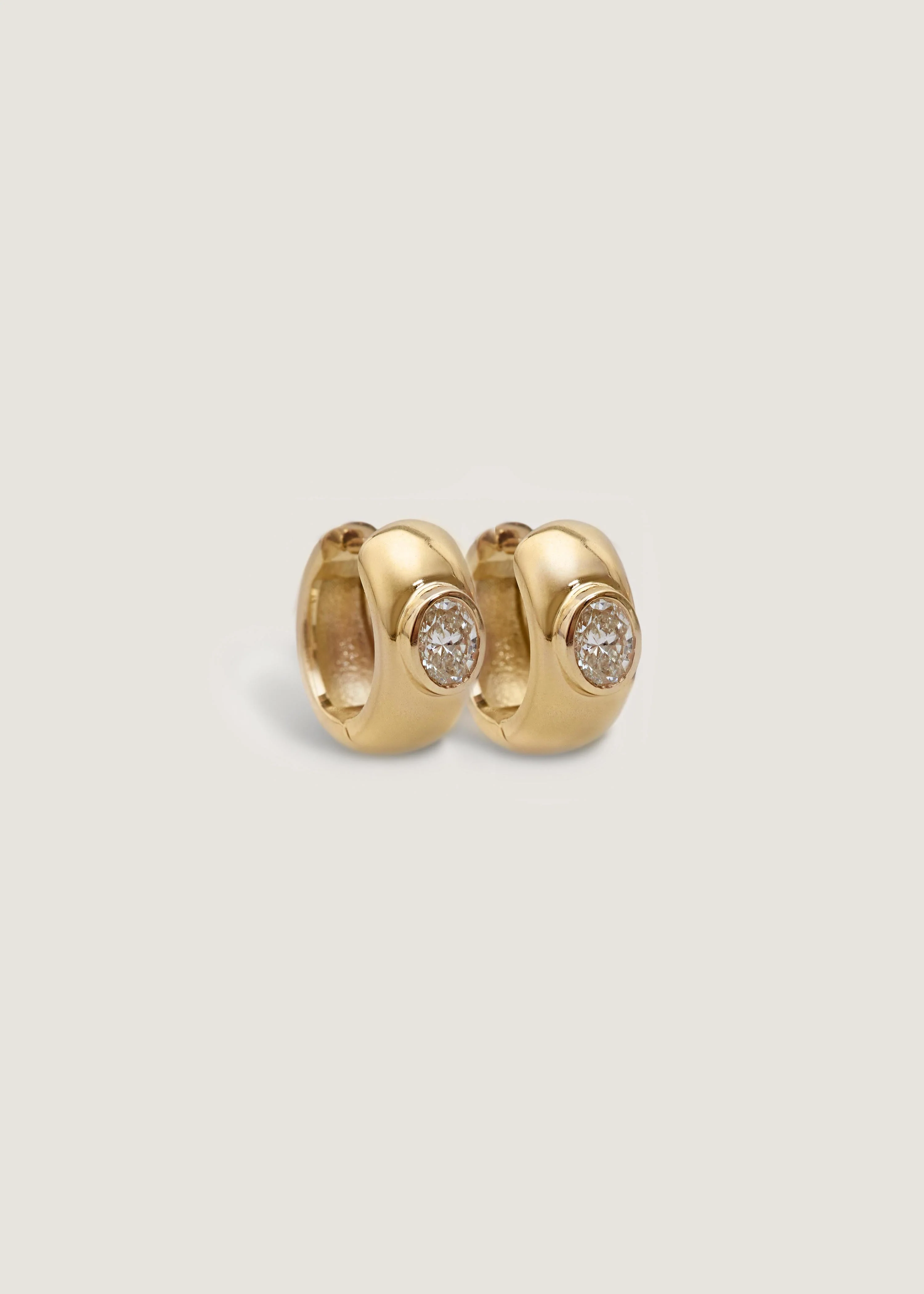 Kinn - Ynez Dome Huggie Earrings Diamond
