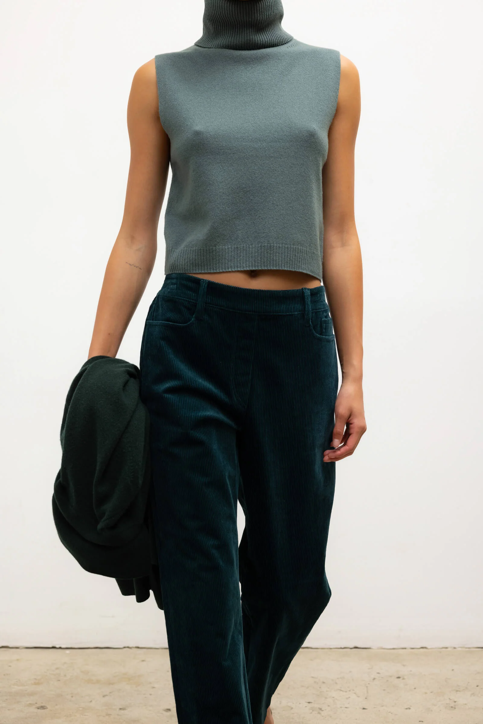 Leset - Zoe Sleeveless Turtleneck - Image 5